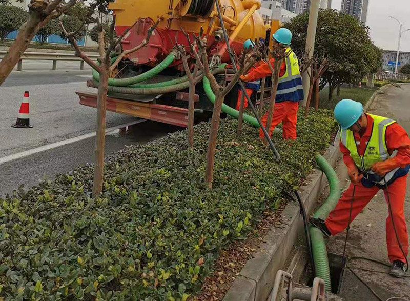 绥江市政管道清淤